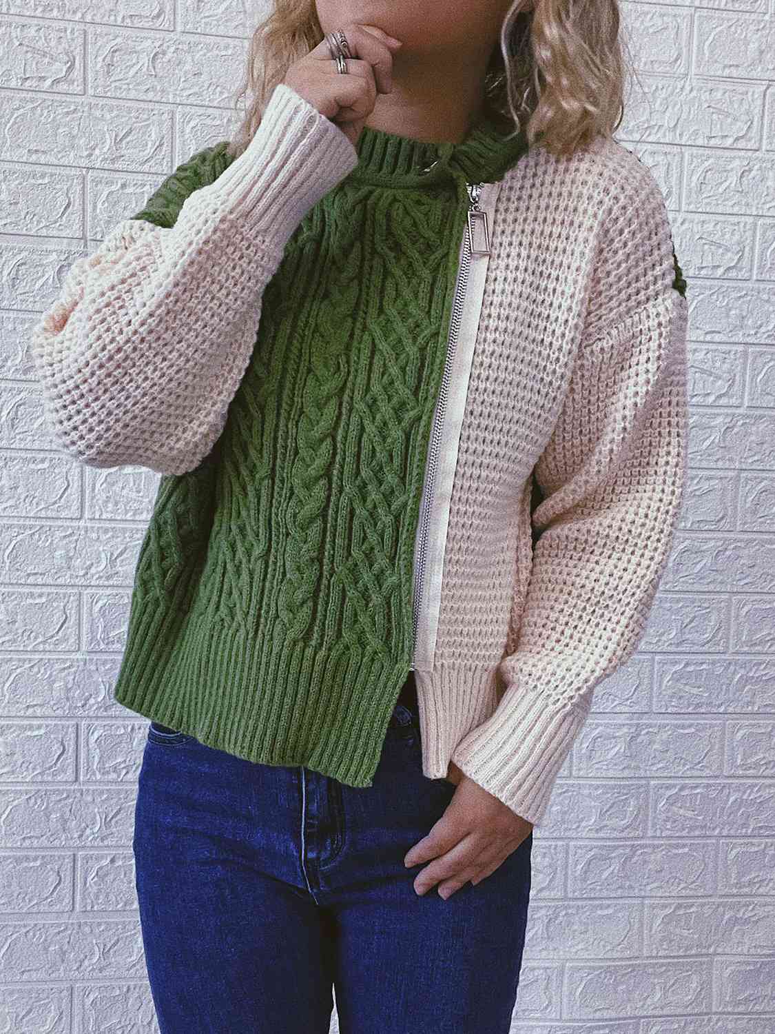 Zippra | Knitted Sweater with Zipper