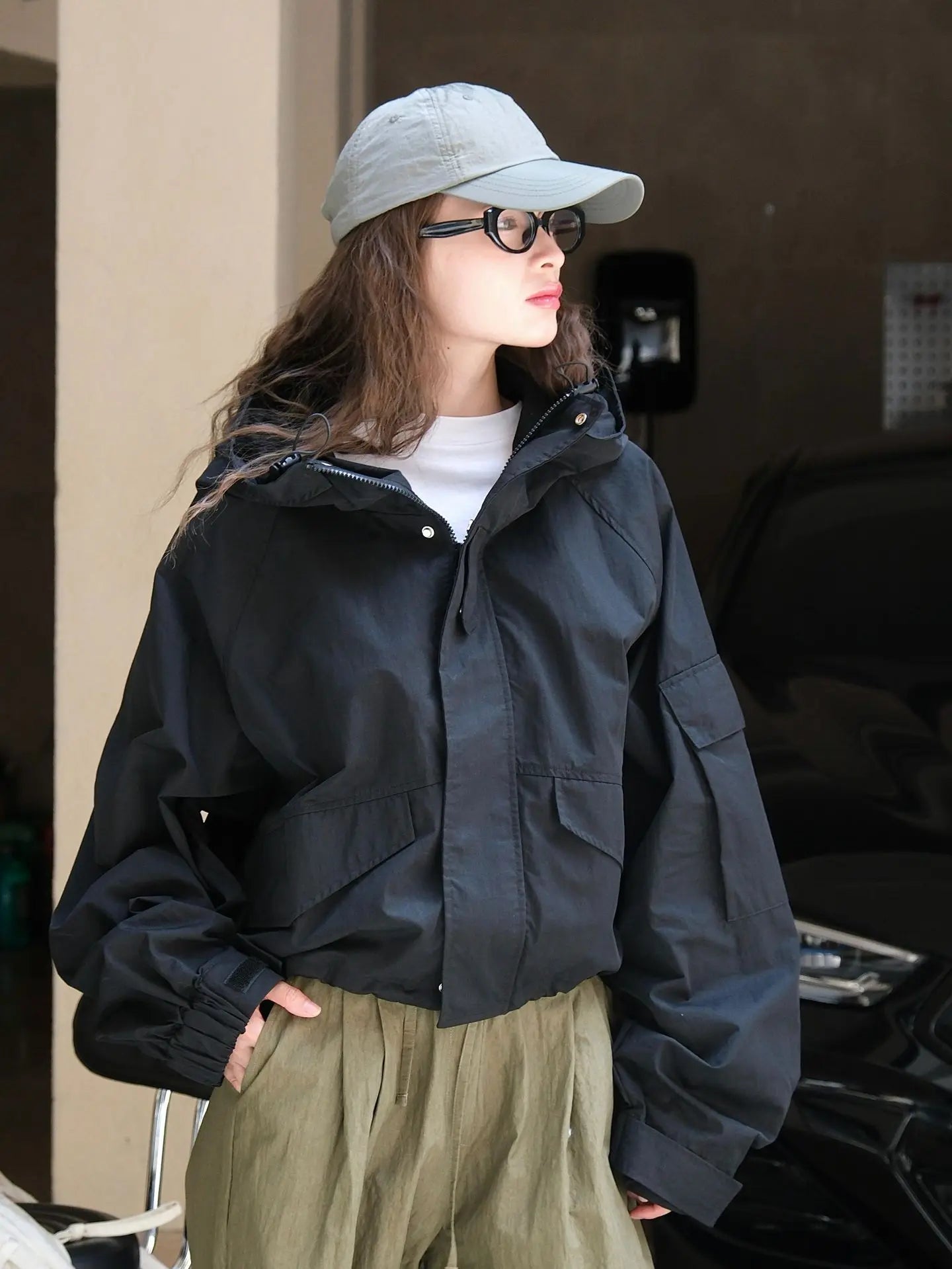 Treadix | Women's Hoodie Jacket, Relaxed Fit and Cozy Design for Cold Days